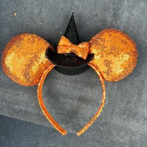 NWOT Disney Mickey Ears Headband